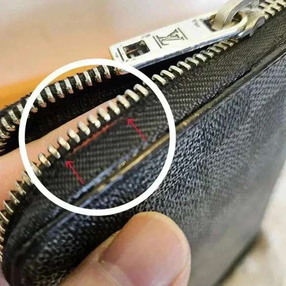 Louis Vuitton Graphite  Zippy Organizer - Picture 16 of 16